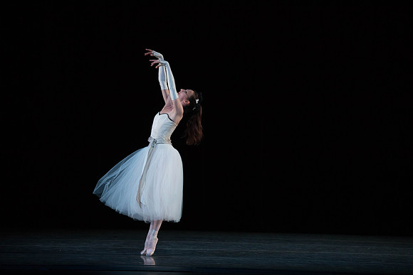 20180405_La_Valse_No_Makeup_20180405_La_Valse_Balanchine_Ravel__73A0008