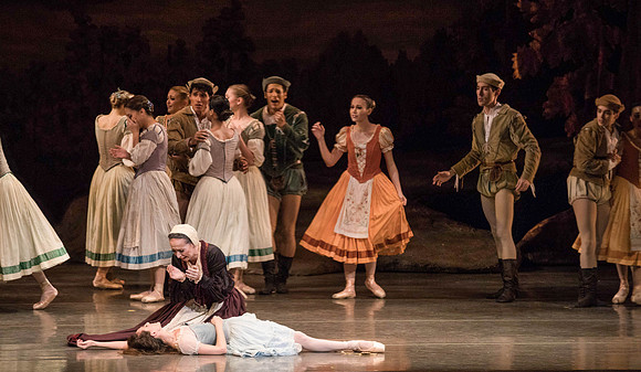 20161022_MCB_Giselle_Act1_2Cast_Tricia_Arsht_73A9362