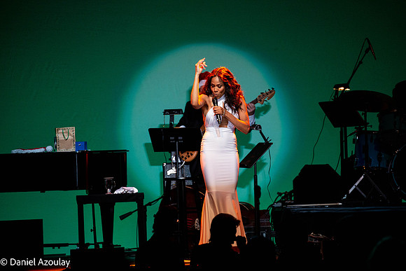 20201219_Deborah_Cox_9C7C3960