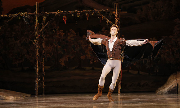 20161020_MCB_Giselle_Act1_DRDA_Arsht_73A3391