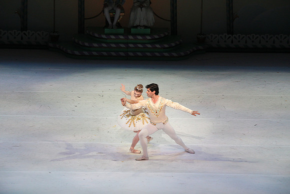 20141229_Nutcracker_WPB_PasDeDeux_CG3P2924