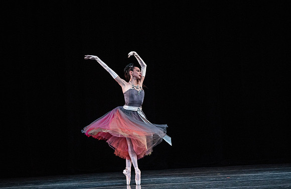 20180405_La Valse_Balanchine_Ravel__73A4332