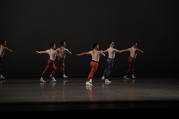 20170113_Glass_Pieces_Akhnaten_PR_MCB_Arsht_73A0796