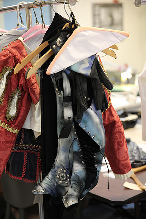 20150901_Fitting_Swan_Lake_Wardrobe_IMG_6276