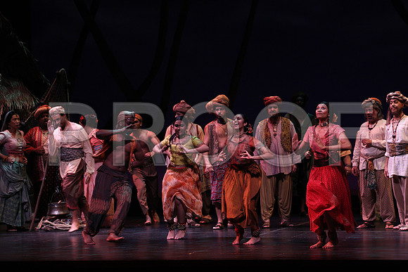 20150226_The_Pearl_Fisher_Act_29C7C0728