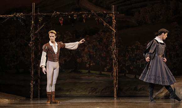 20161020_MCB_Giselle_Act1_DRDA_Arsht_73A3436