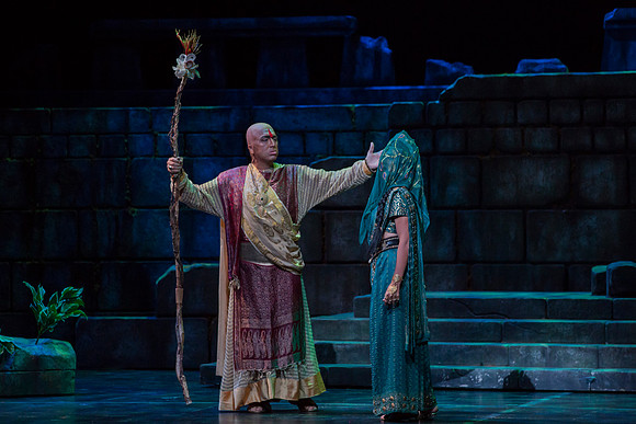 20150226_The_Pearl_Fisher_Act_39C7C1709