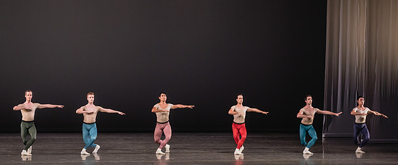 20170113_Glass_Pieces_Akhnaten_PR_MCB_Arsht_73A0997
