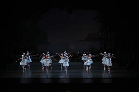 20151022_MCB_Swan_Lake_DR_WD_Arsht__75A6658