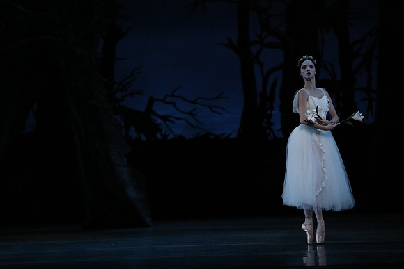 20161020_MCB_Giselle_Act2_DRDA_Arsht_73A6082