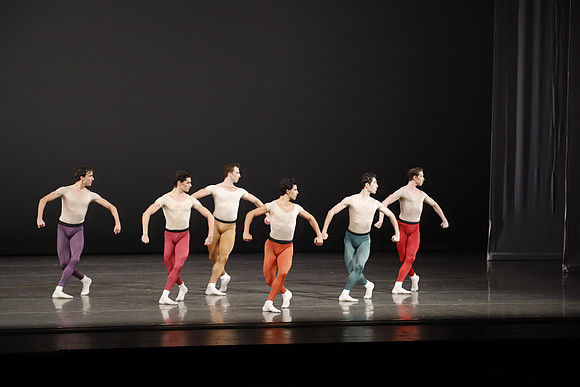 20170113_Glass_Pieces_Akhnaten_PR_MCB_Arsht_73A0736