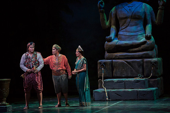 20150226_The_Pearl_Fisher_Act_39C7C3039
