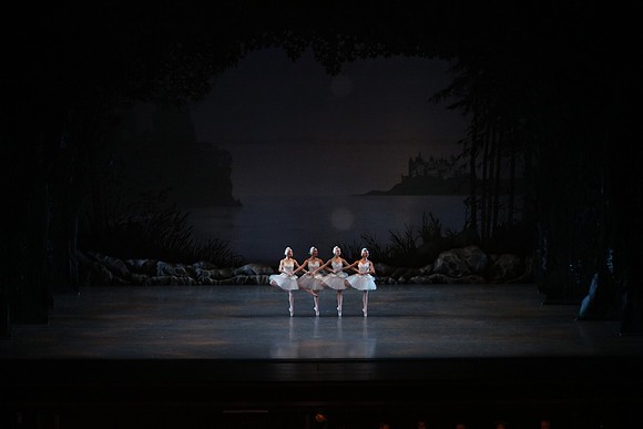 20151022_MCB_Swan_Lake_DR_WD_Arsht__75A7742