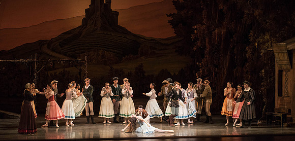 20161022_MCB_Giselle_Act1_2Cast_Tricia_Arsht_73A9329