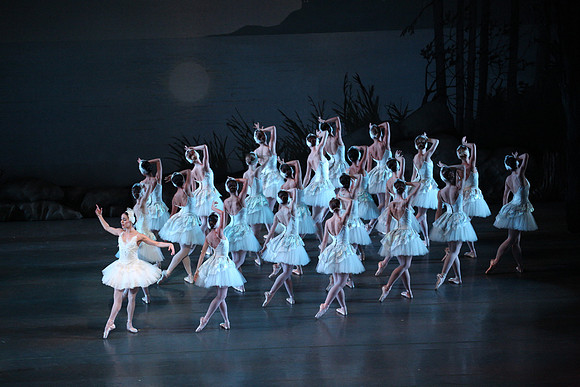20151114_Swan_Lake_George_Balanchine_Kravis_IMG_6540
