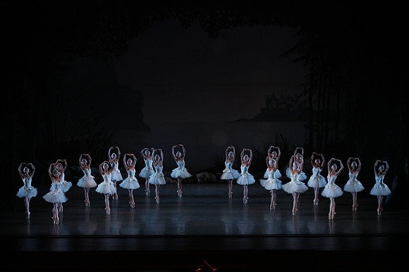 20151022_MCB_Swan_Lake_DR_WD_Arsht__75A6975