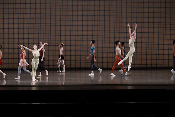 20170113_Glass_Pieces_no Makeup_DR_MCB_Arsht__73A0452