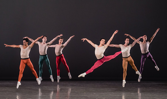 20170113_Glass_Pieces_Akhnaten_PR_MCB_Arsht_73A0853