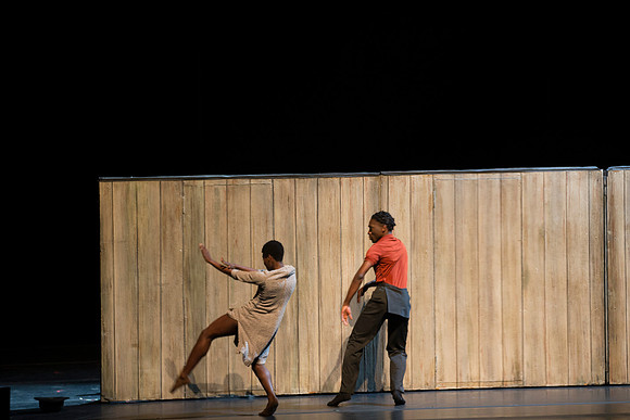 20170223_Alvin_Ailey_Walking_Mad_PR_Closeup_G3P1477