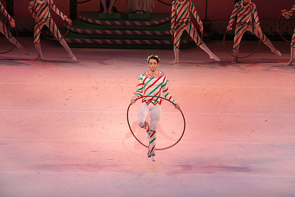 20141229_Nutcracker_WPB_Hoops_CG3P1460