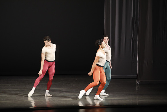 20170113_Glass_Pieces_Akhnaten_PR_MCB_Arsht_73A0697