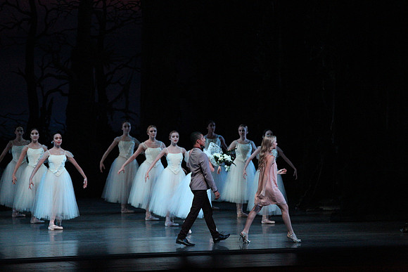 20161021_MCB_Giselle_Act2_Preformance_Arsht_9C7C0026