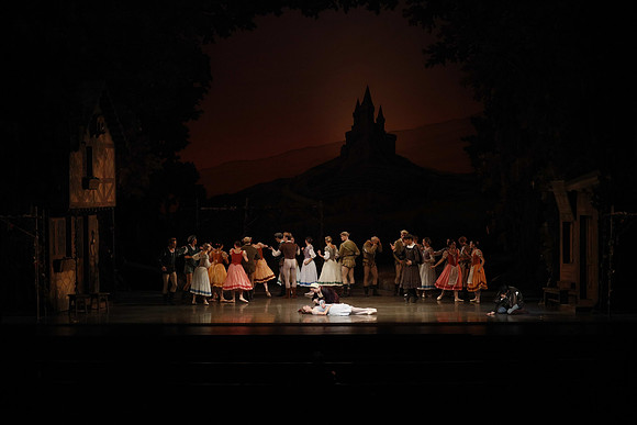 20161020_MCB_Giselle_Act1_DRSH_75A0079
