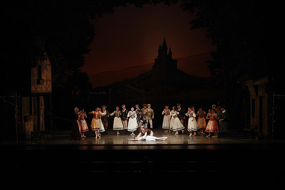 20161020_MCB_Giselle_Act1_DRSH_75A0026