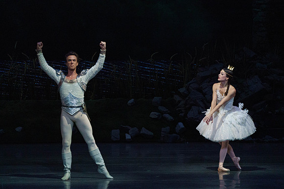 Swan Lake 2 Cast  for Amber double cheque it Tricia 0288-2