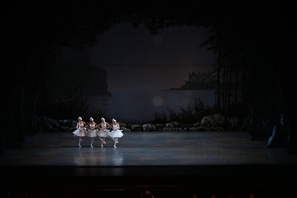 20151022_MCB_Swan_Lake_DR_WD_Arsht__75A7734
