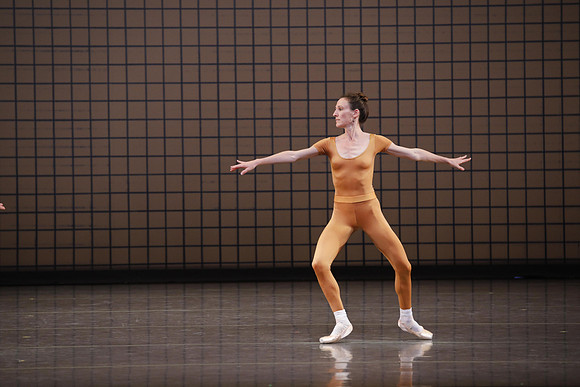 20170113_Glass_Pieces_no Makeup_DR_MCB_Arsht__73A0357