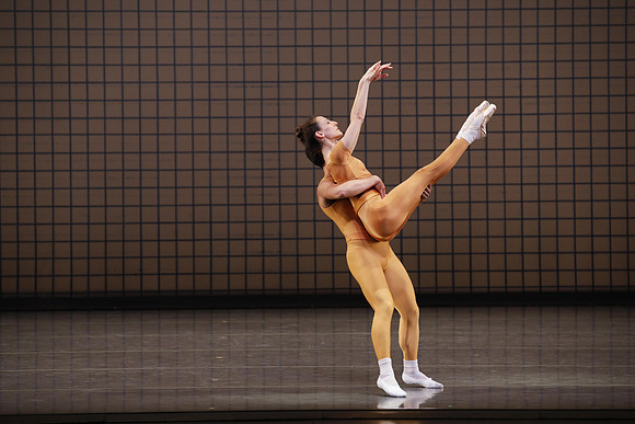 20170113_Glass_Pieces_no Makeup_DR_MCB_Arsht__73A0377