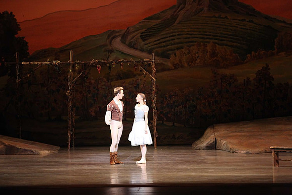 20161020_MCB_Giselle_Act1_DRNN_Arsht_9C7C0179
