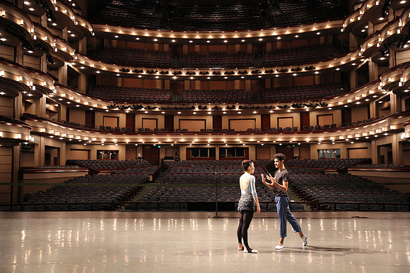 20151025_MCB_Back_Stage_2Cast_Arsht_IMG_7540
