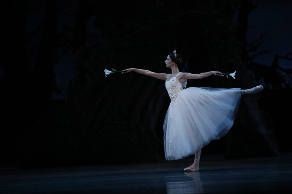 20161020_MCB_Giselle_Act2_DRDA_Arsht_73A6086