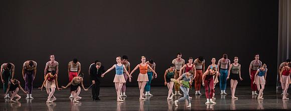 20170113_Glass_Pieces_Akhnaten_PR_MCB_Arsht_73A2150