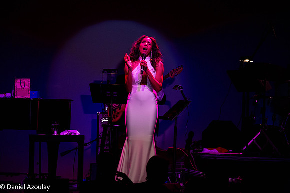 20201219_Deborah_Cox_9C7C4102