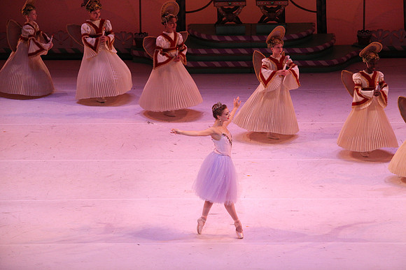 20141229_Nutcracker_WPB_Angels_CG3P0070