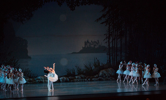 20151025_MCB_Swan_Lake_2Cast_Arsht_IMG_9692