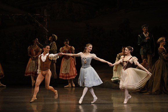 20161021_MCB_Giselle_Act1_Preformance_Arsht_73A0088