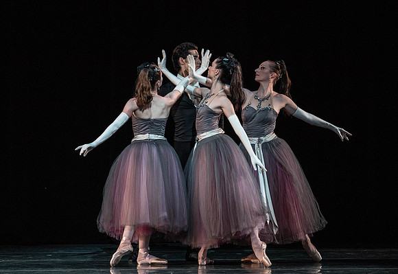 20180405_La Valse_Balanchine_Ravel__73A4487