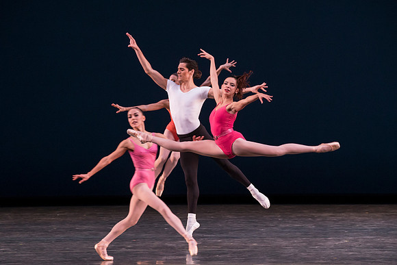 20150108_MCB_SI3M_Dress_Hear_the_Dance_CG3P1074