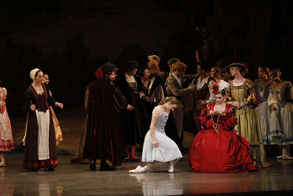20161021_MCB_Giselle_Act1_Preformance_Arsht_73A0034