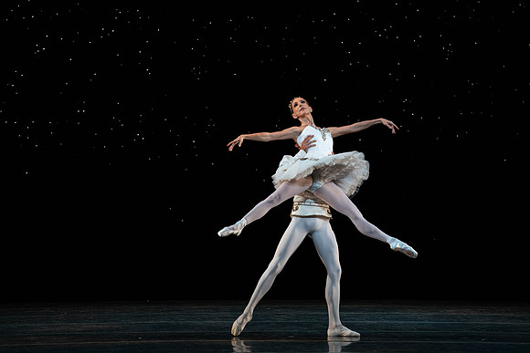 20220317_Dimonds_Dress Rehearsal_DSC1755
