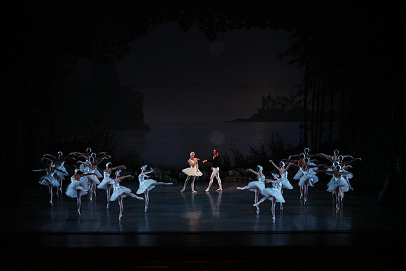 20151022_MCB_Swan_Lake_DR_WD_Arsht__75A7271