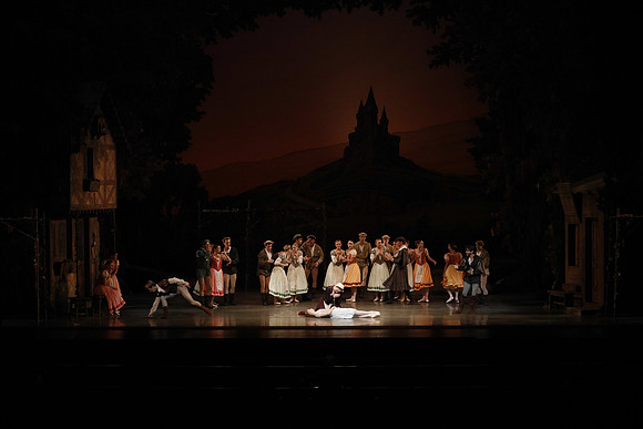 20161020_MCB_Giselle_Act1_DRSH_75A0052
