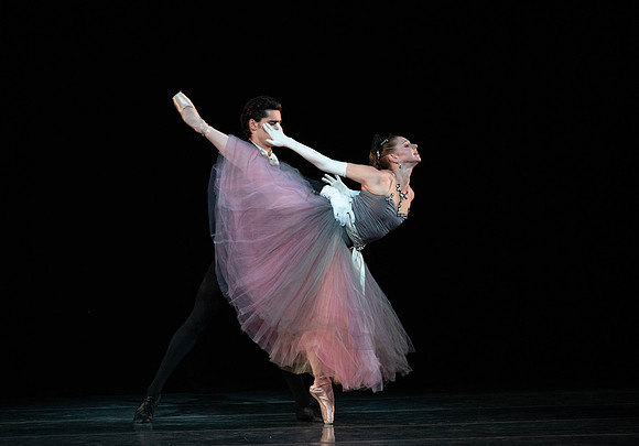 20180405_La Valse_Balanchine_Ravel__73A4386
