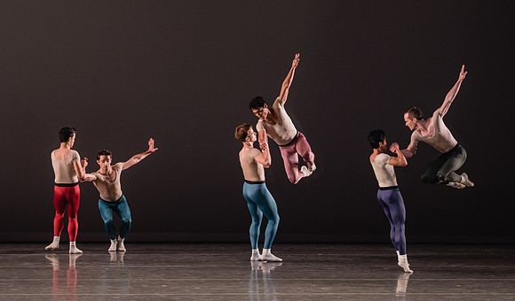20170113_Glass_Pieces_Akhnaten_PR_MCB_Arsht_73A1138