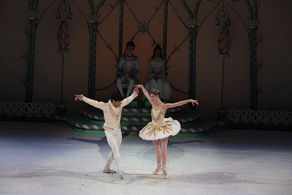 20141229_Nutcracker_WPB_PasDeDeux_CG3P2904