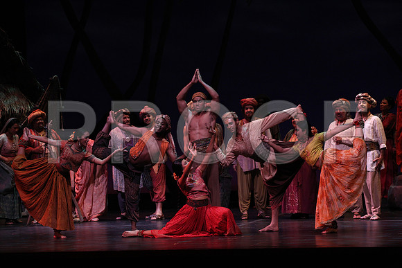 20150226_The_Pearl_Fisher_Act_29C7C0765